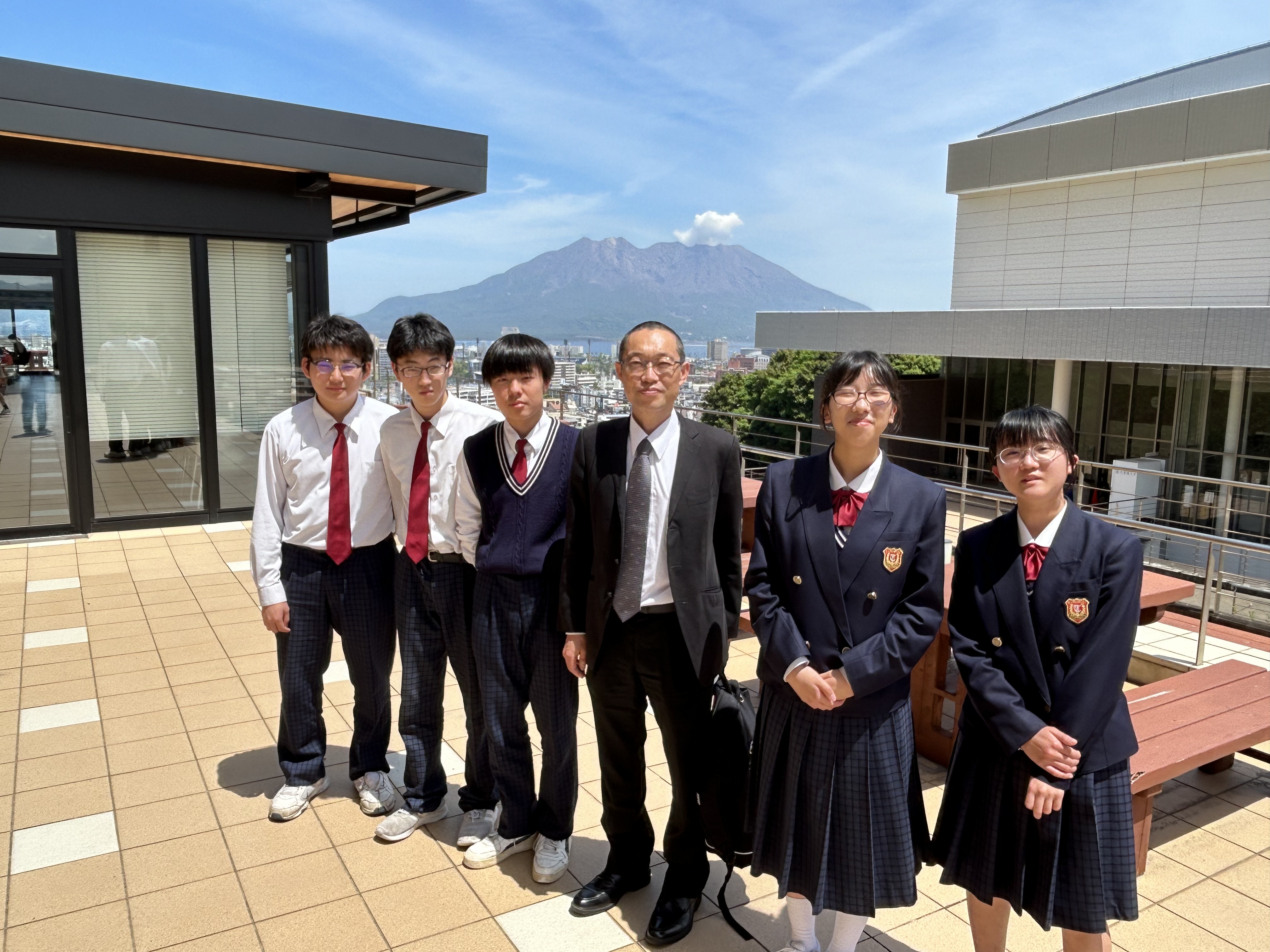 鹿児島県立垂水高等学校の皆さんが大学見学に来られました：サムネイル画像