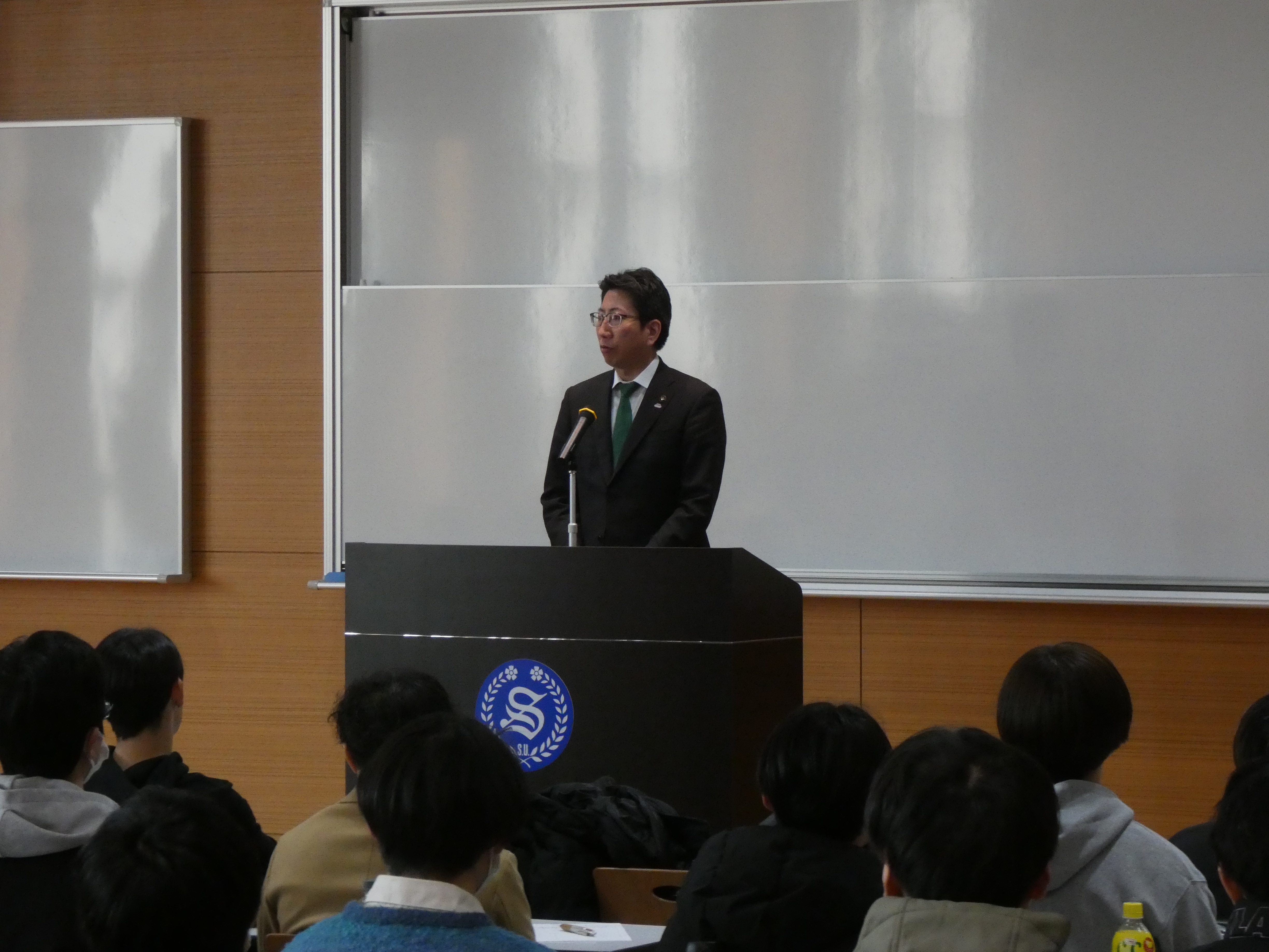 鹿児島市長との意見交換会を開催しました＜地域産業論演習＞：サムネイル画像