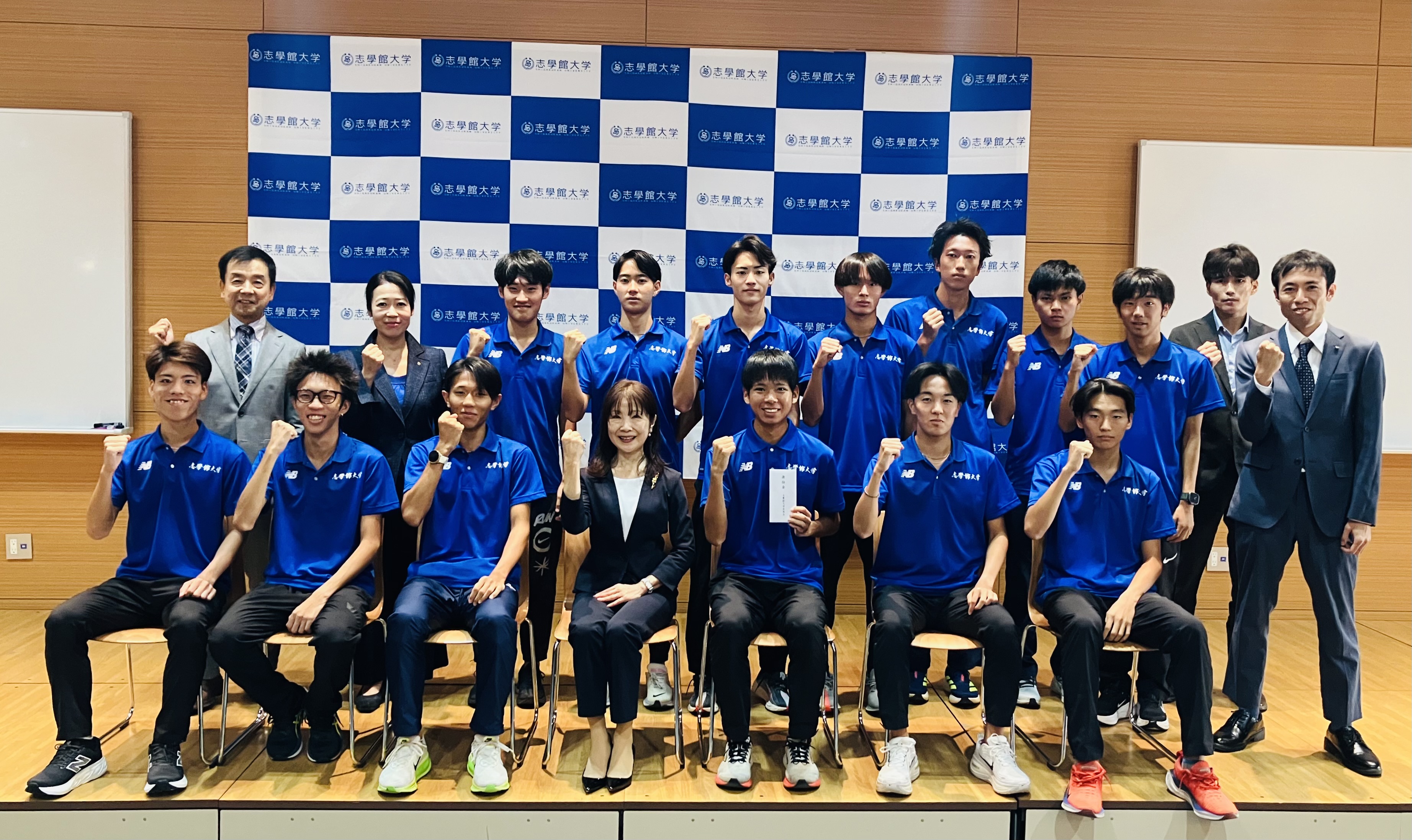 全国大会出場選手（陸上競技部・剣道部）の壮行会が行われました。：サムネイル画像