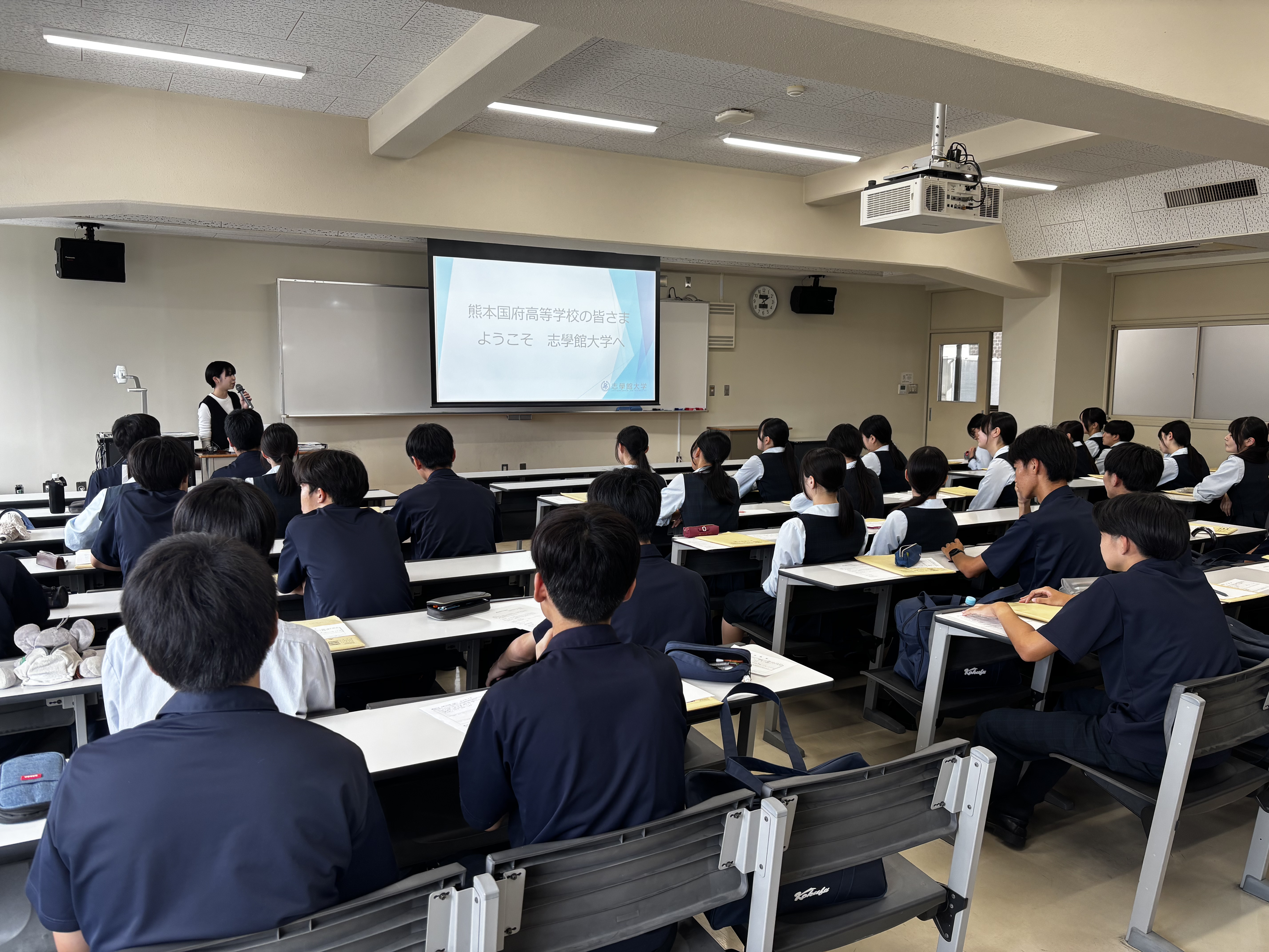 枕崎高校の皆さんが大学見学に来られました：サムネイル画像